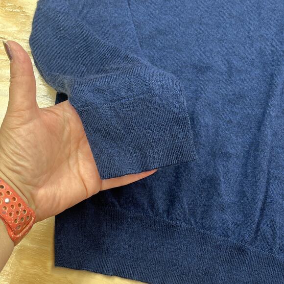 Jos A Bank V-Neck Sweater Large Navy 100% Merino Wool Tailored Fit - Picture 3 of 9